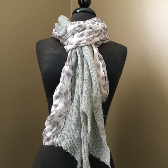 Scarf - Picture 2 of 3